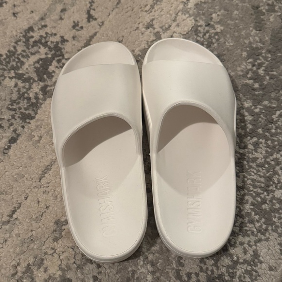 White Gymshark slides - Picture 1 of 3
